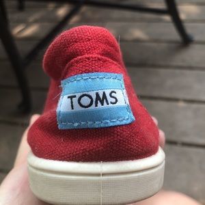 Women toms